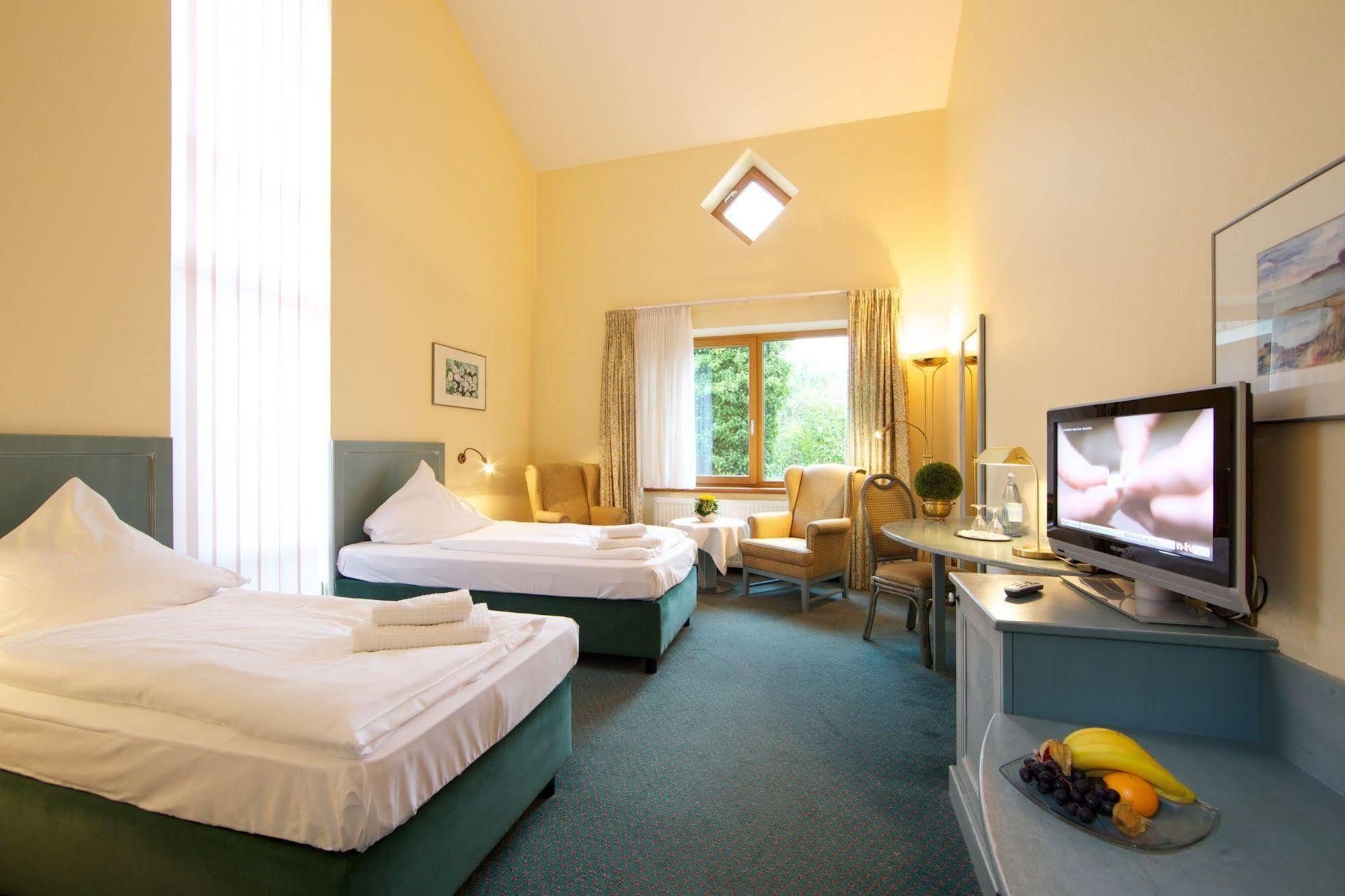 Weinbek Hotel Fockbek Buitenkant foto