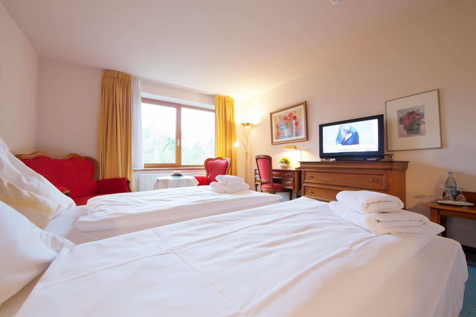 Weinbek Hotel Fockbek Buitenkant foto